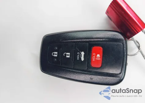 2021 Toyota Camry Le Hybrid from USA, damaged, VIN 4T1C31AK8MU565617